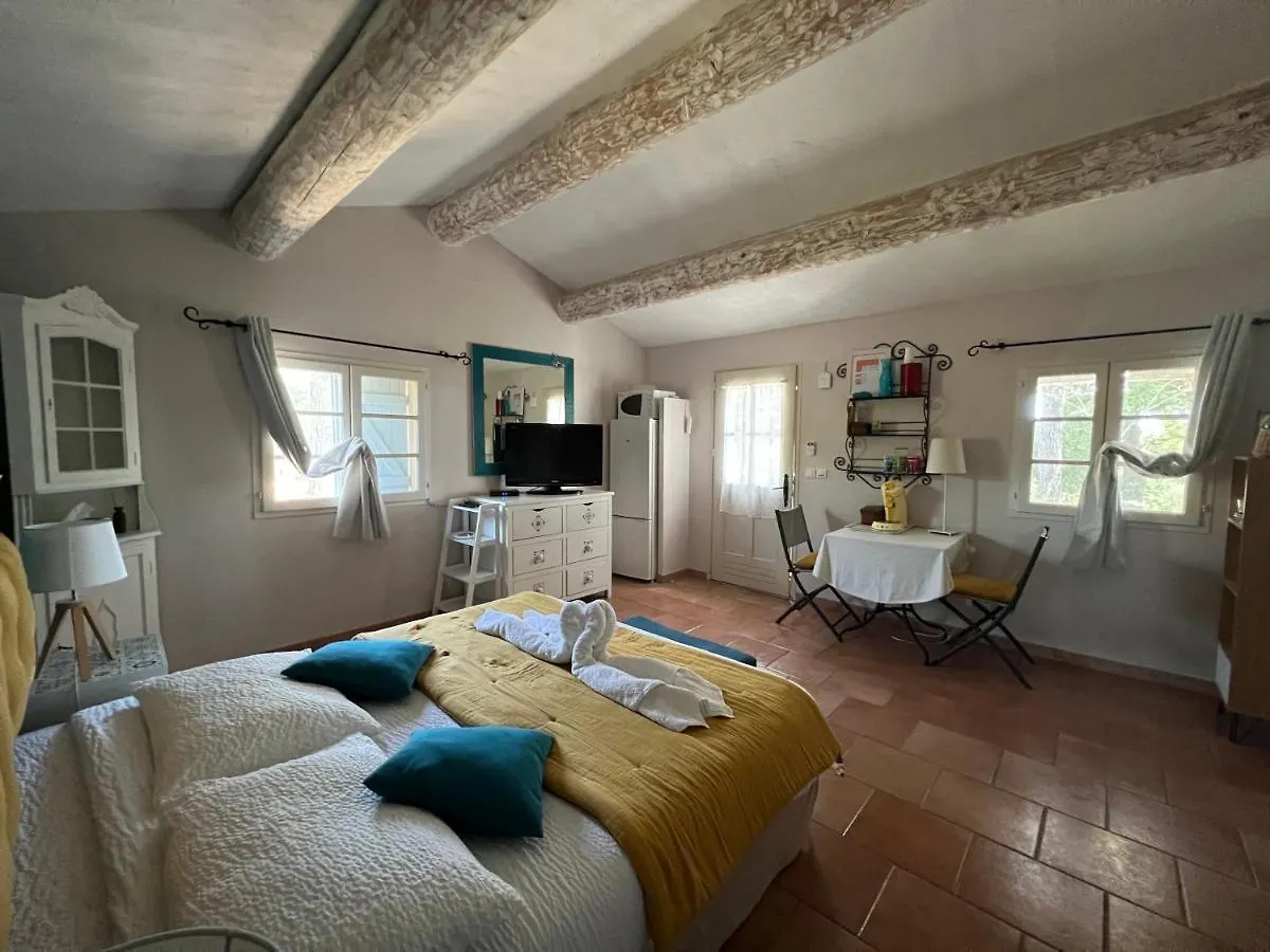 Appel Du Luberon Holiday home Merindol France
