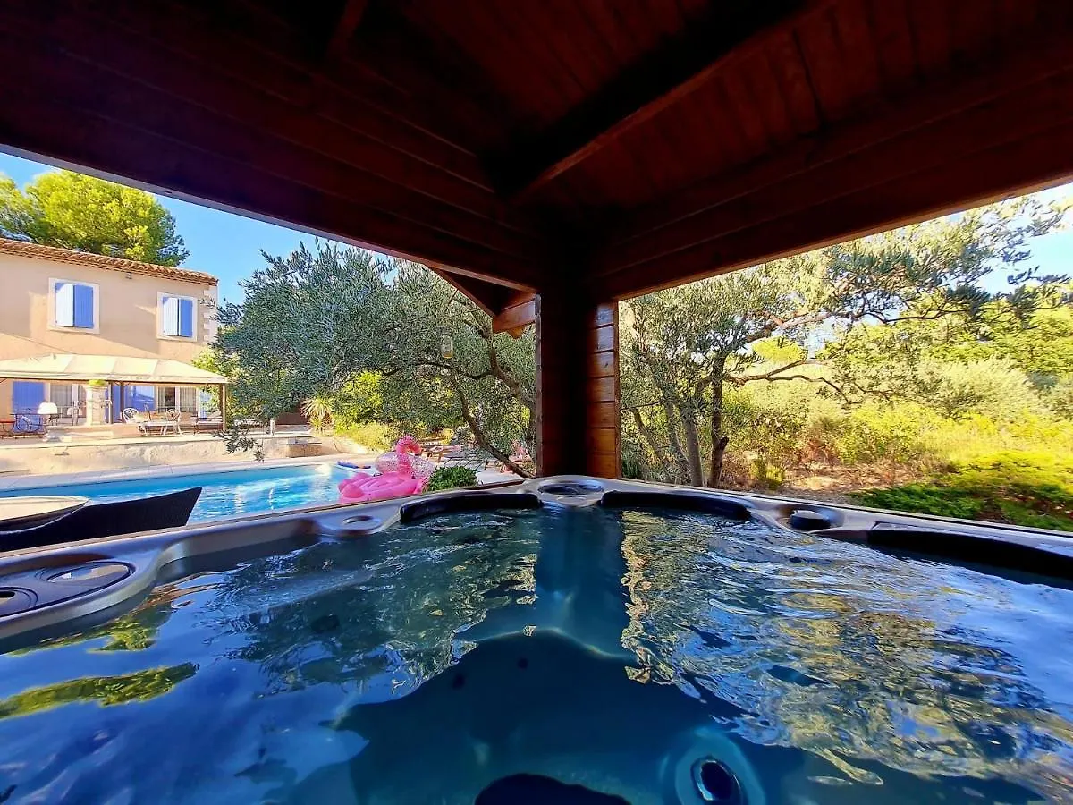 Appel Du Luberon Holiday home Merindol