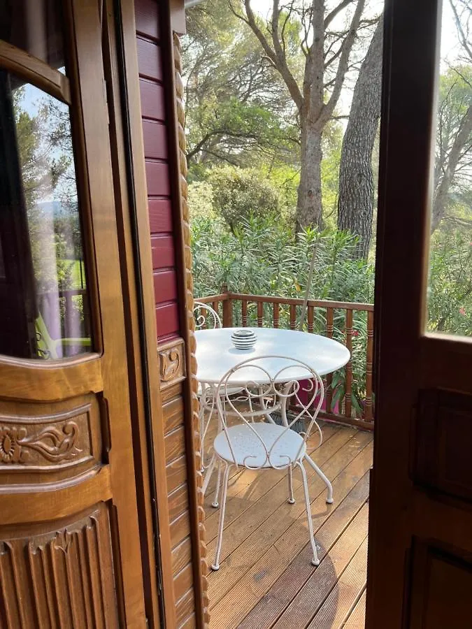 Appel Du Luberon Holiday home Merindol France