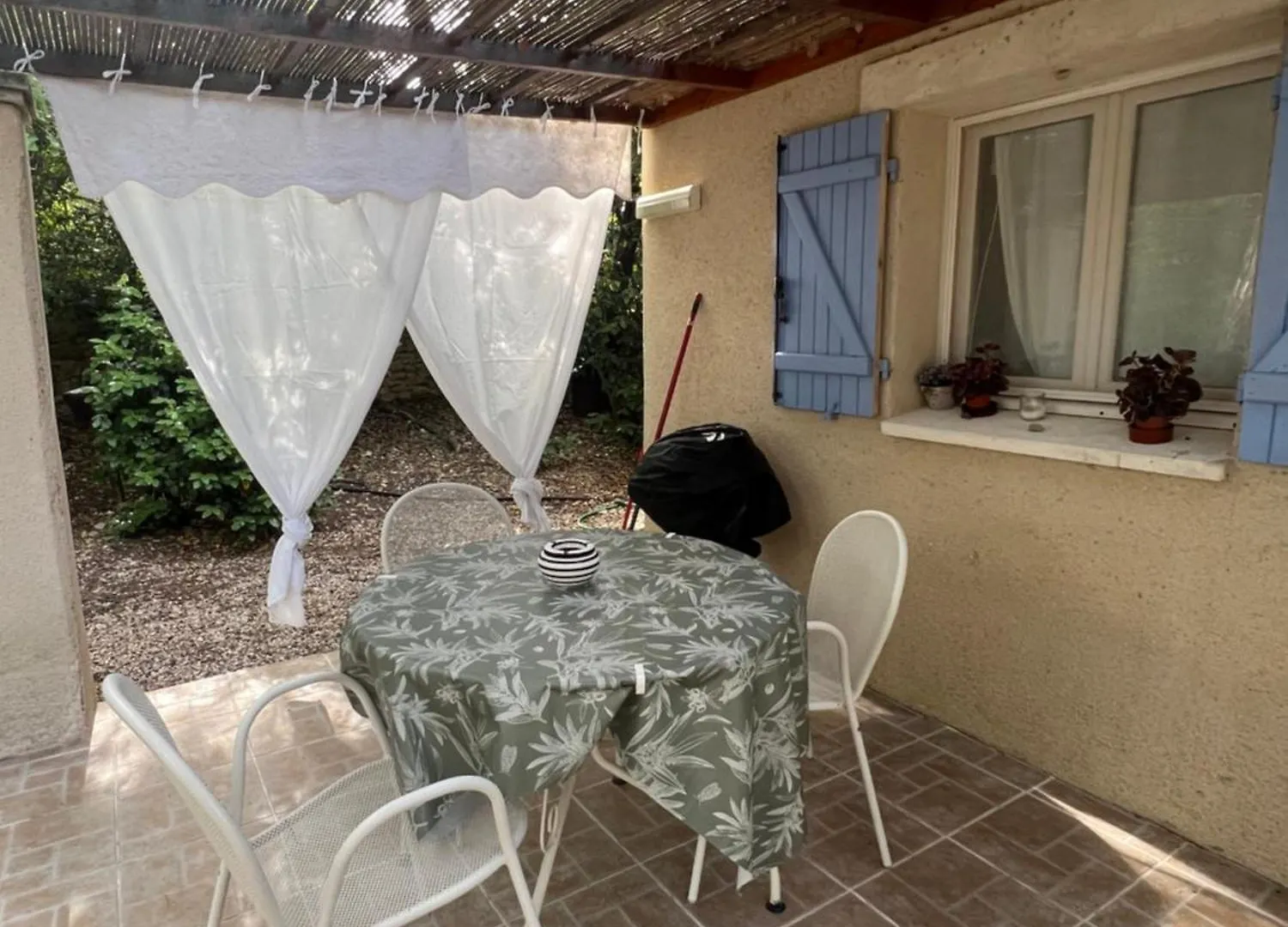 Appel Du Luberon Holiday home Merindol