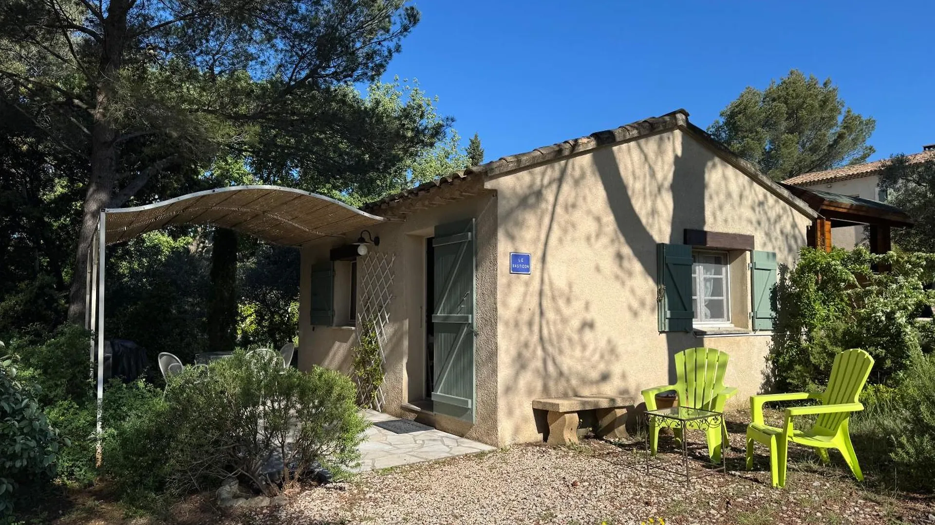 Appel Du Luberon Holiday home Merindol France