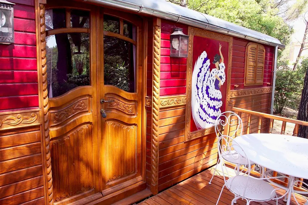 Appel Du Luberon Holiday home Merindol France